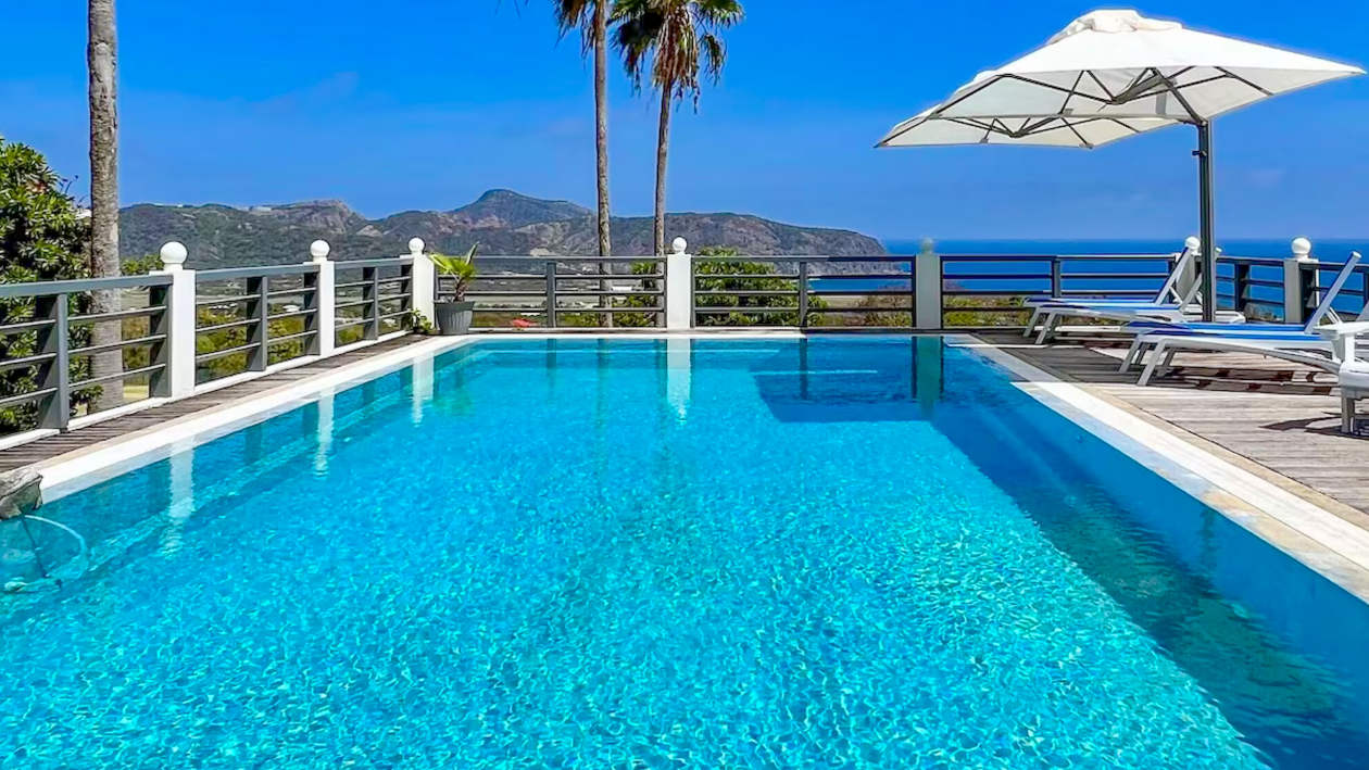 St. Eustatius Hotel in Nature Location