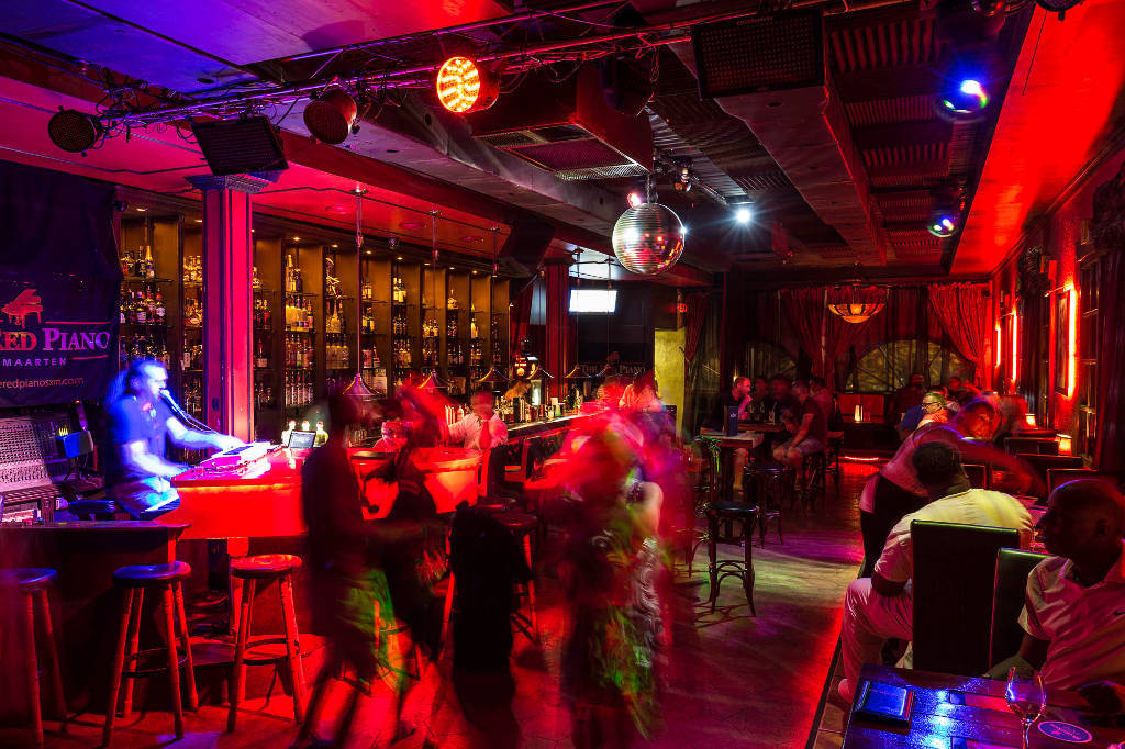 red piano bar st maarten musician 2 1024