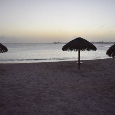 Do Not go there: The worst beaches of St Maarten - St Martin